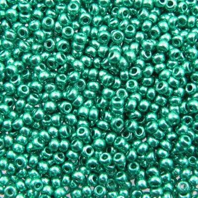 pērlītes N10 g.zaļas metāliskas "Light Green metallic" (25g) Čehija - j1563