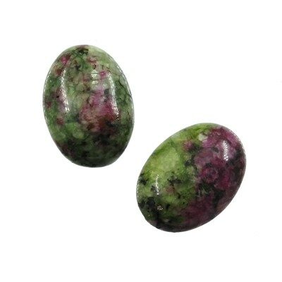kabošons 13x18mm Ruby in Zoisite - k1452