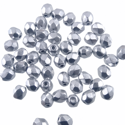 pērle ugunsslīpēta 4mm sudraba metāliska "Silver metallic" (50gab) Čehija - c186