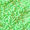 pērlītes dubultas 2x4mm neona zaļas matētas "Neon Green matt" (25g) Čehija - j1247