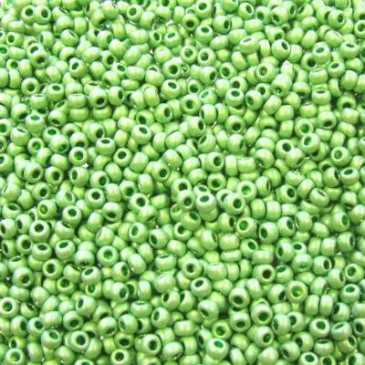 pērlītes N10 gaiši zaļas metāliskas matētas "Green metallic matt" (25g) Čehija - j1394