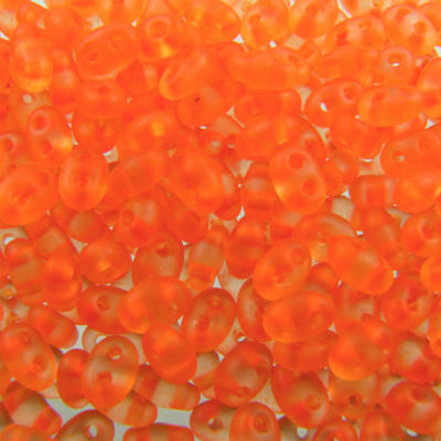 pērlītes TWIN 2.5x5mm neona oranžas caursp. matētas "Neon Orange clear matt" (25g) Čehija - j2088