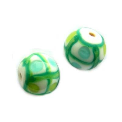 pērle apaļa 12mm balta ar zaļām ar rūtīm (Indija) - b206-3