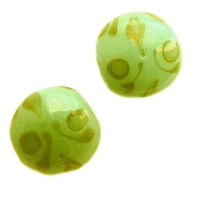 -60% pērle tablete d18x10mm zaļa ar ornamentu (Indija) - b208-5