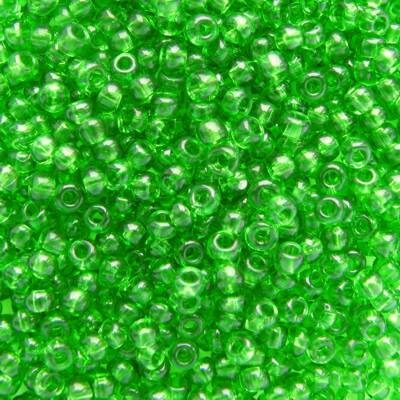 pērlītes N9 zaļas caursp. "Chrysolite" (25g) Čehija - j774